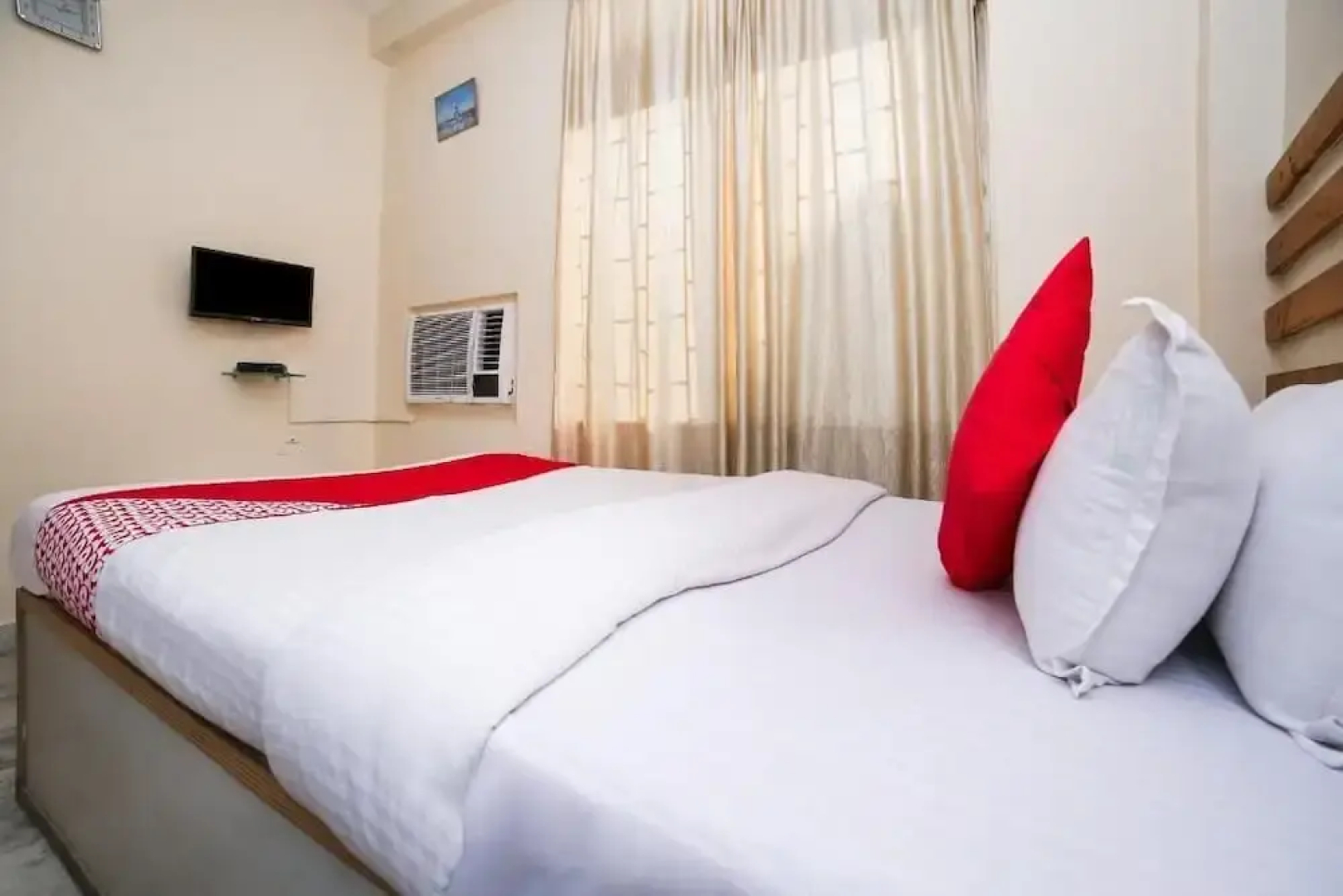 Uttam Guest House