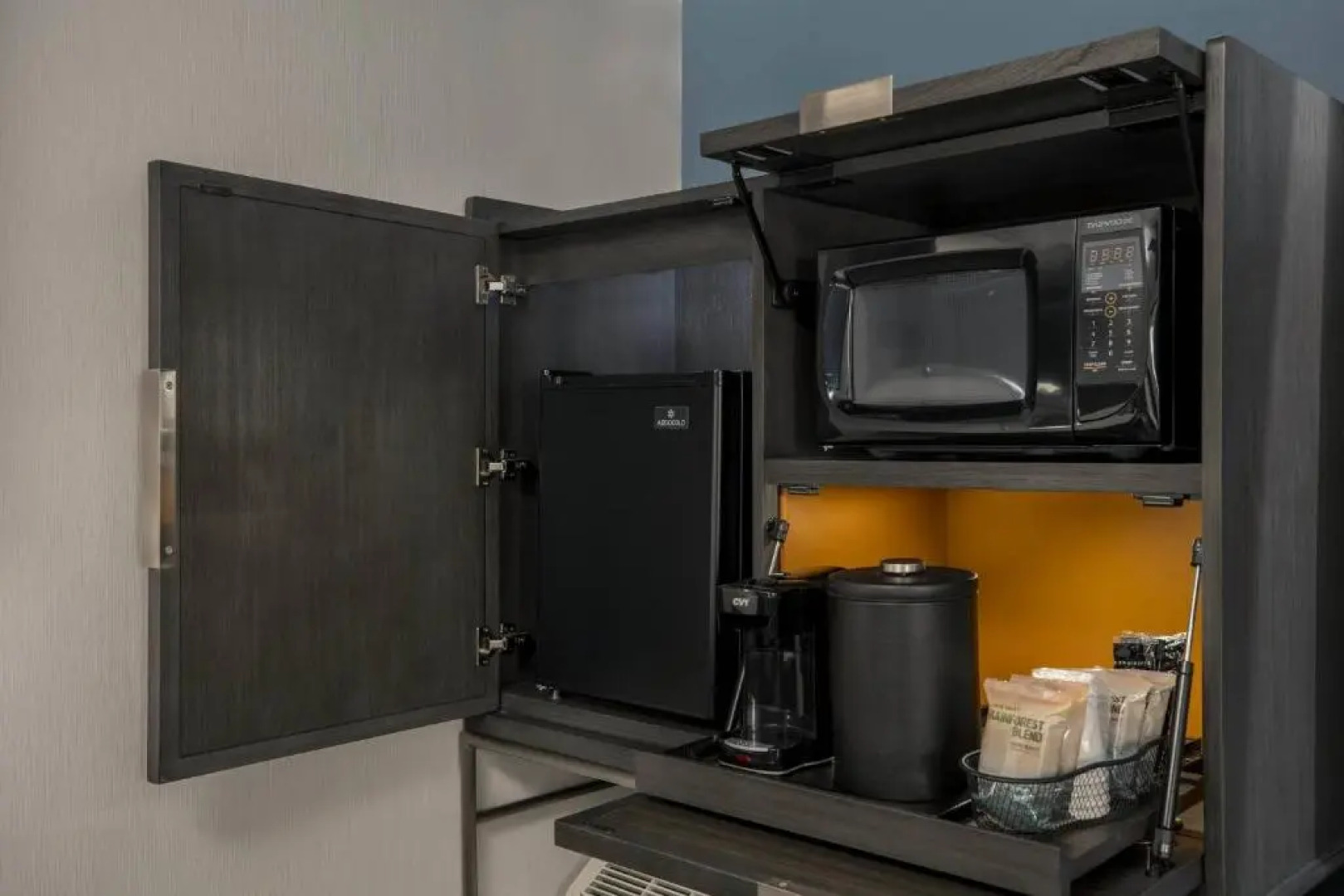 Courtyard By Marriott Montreal Laval