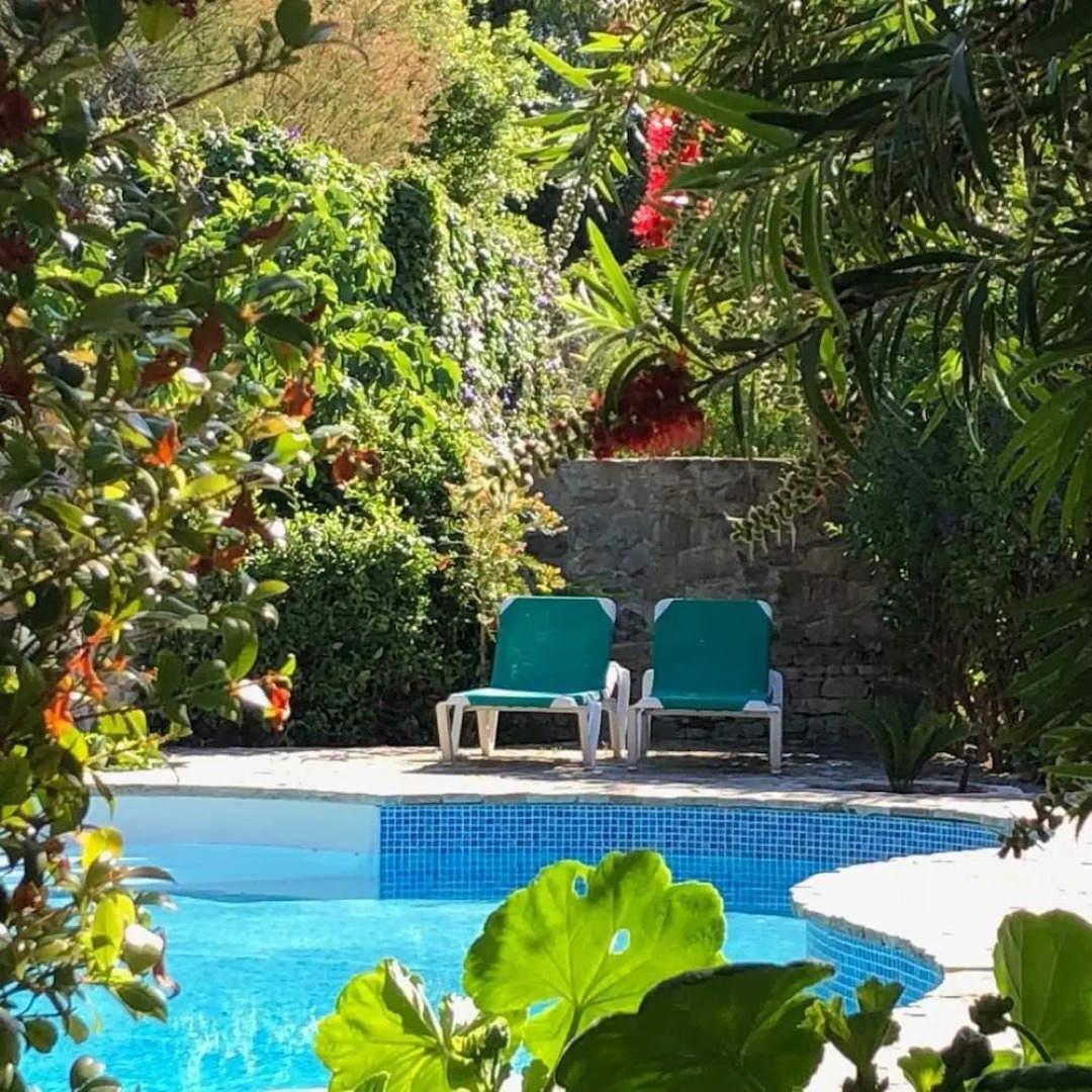 El Estanque y El Almendro