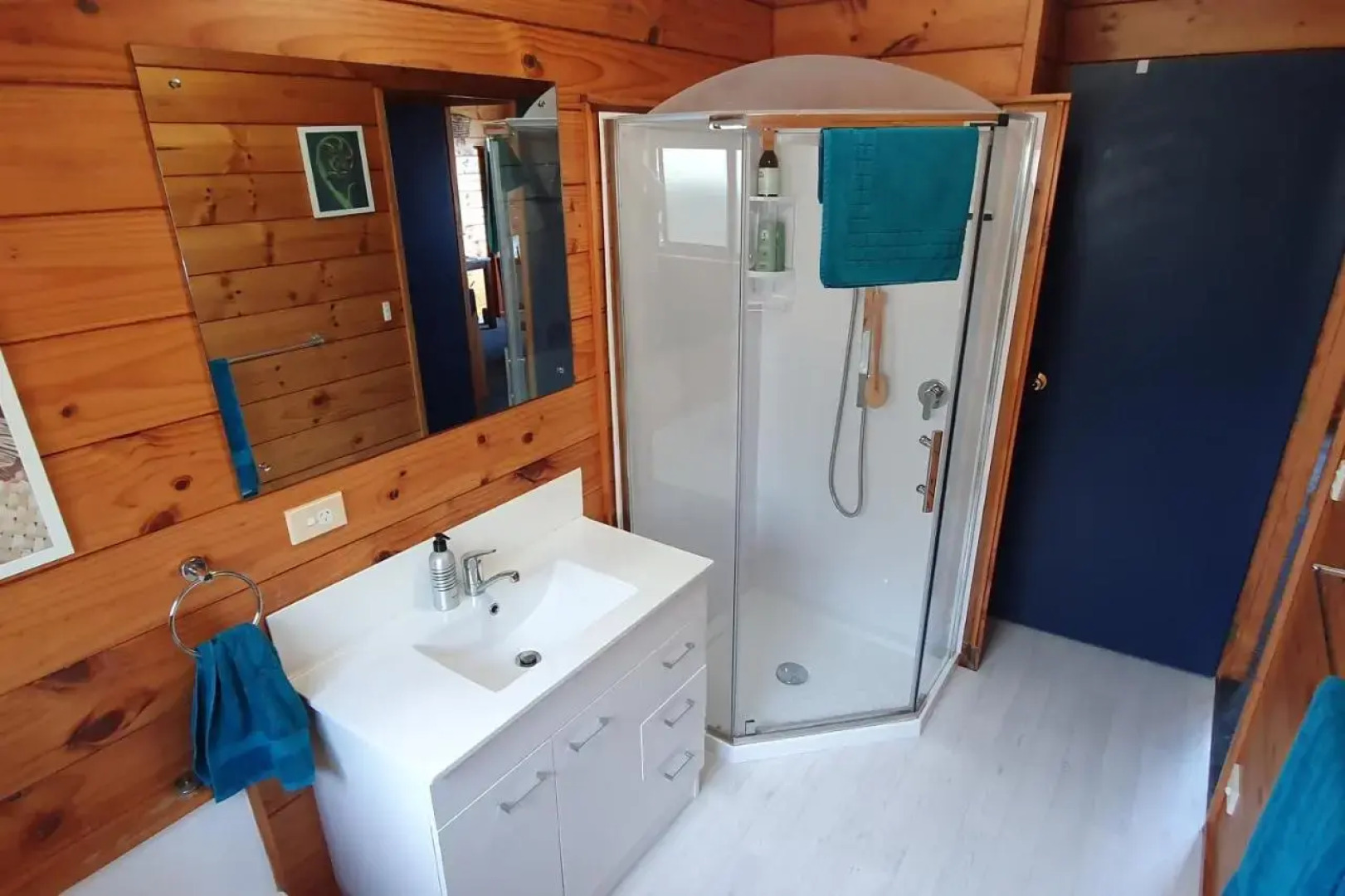 Pohutukawa Lodge By Orewa Beach