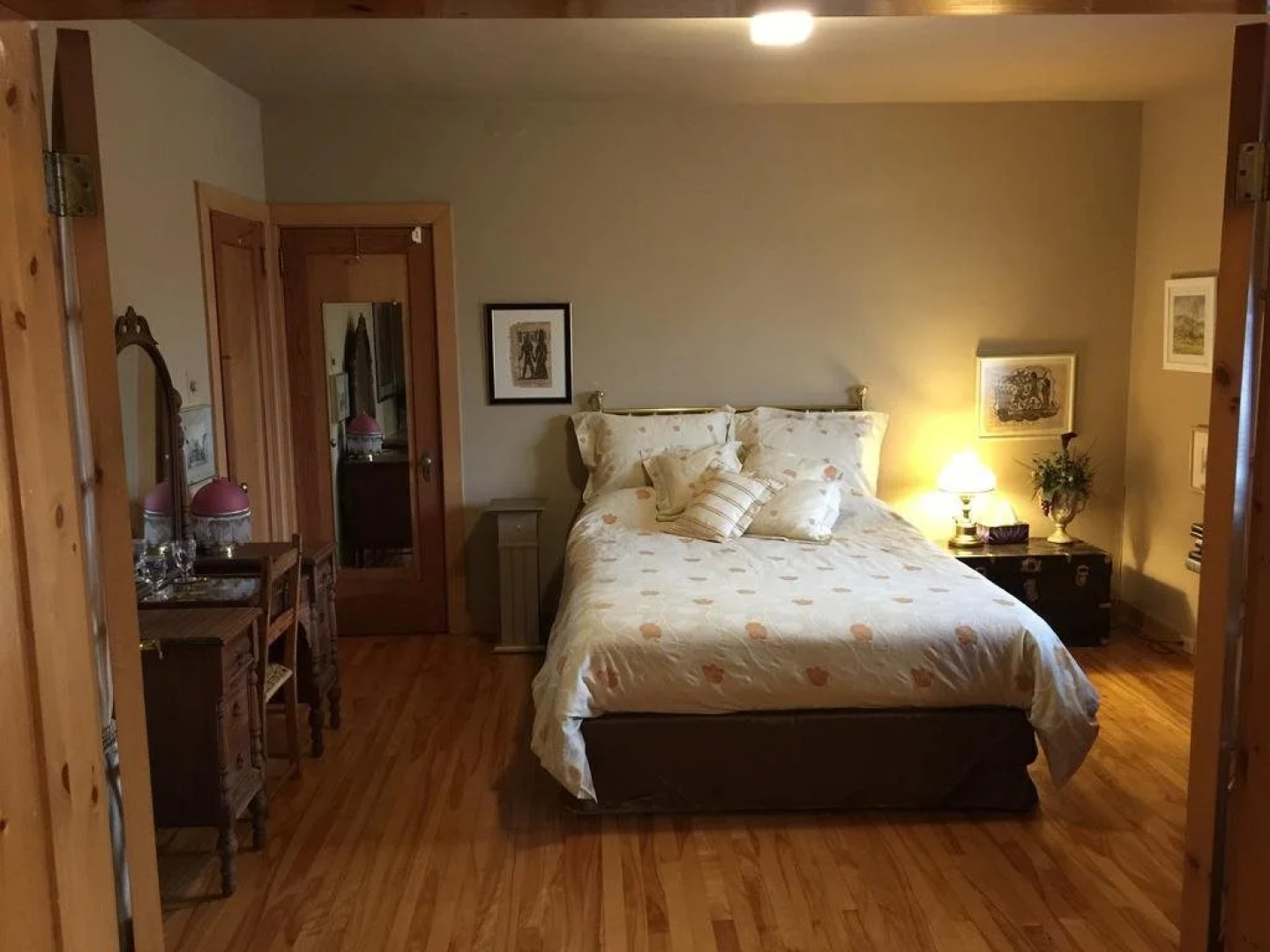 Au Gï¿½te A La Brunante