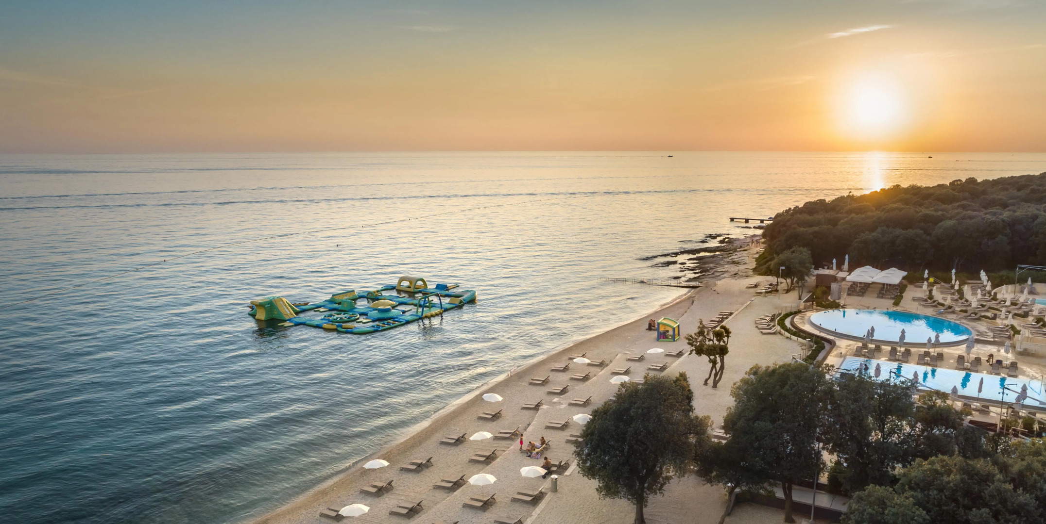 Maistra Select Amarin Resort