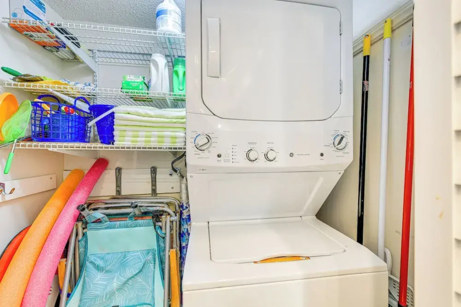 Condo w/ Gulf View! Walk to Redington Beach