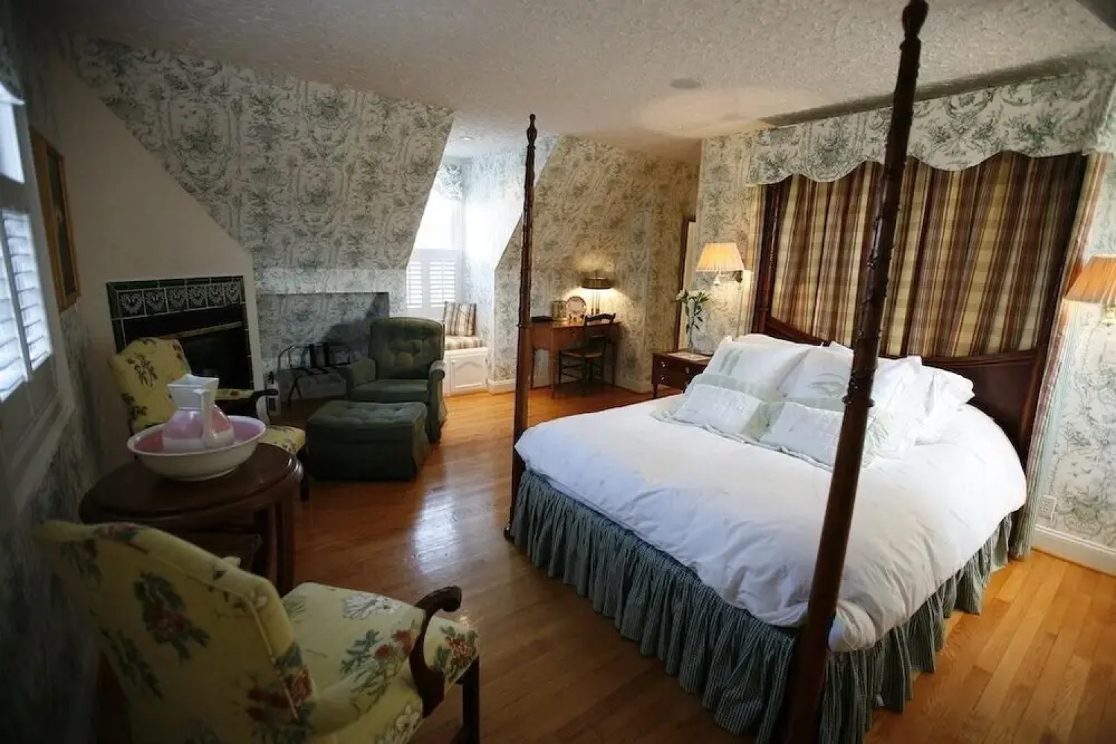 Nesselrod on the New