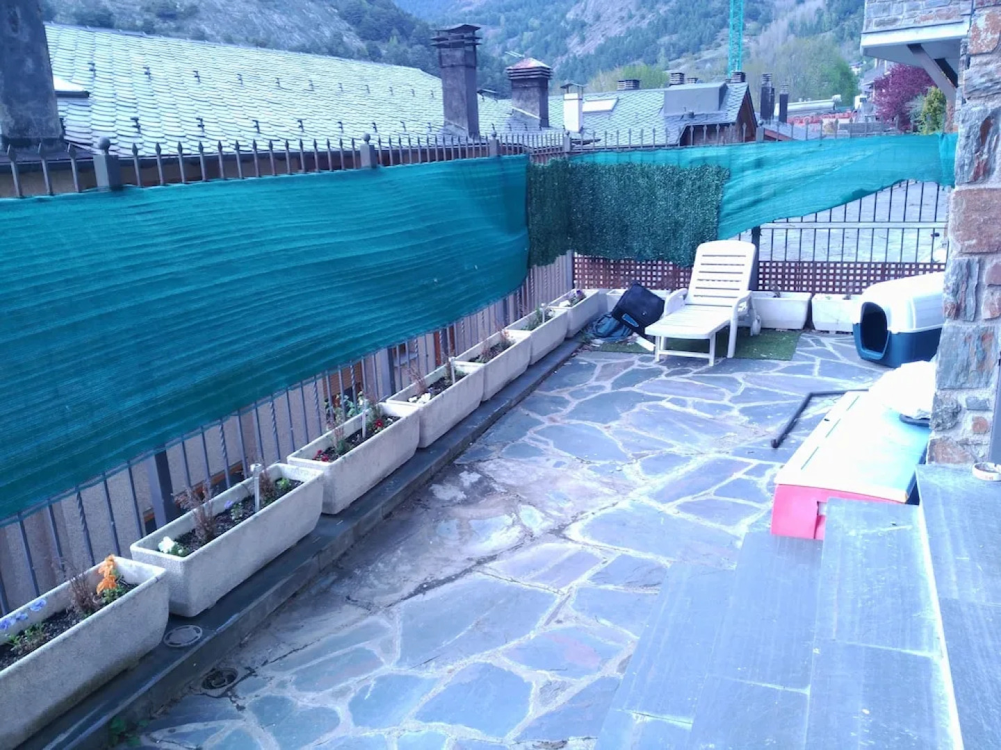 Near Far, Tranquility Vs Comfort