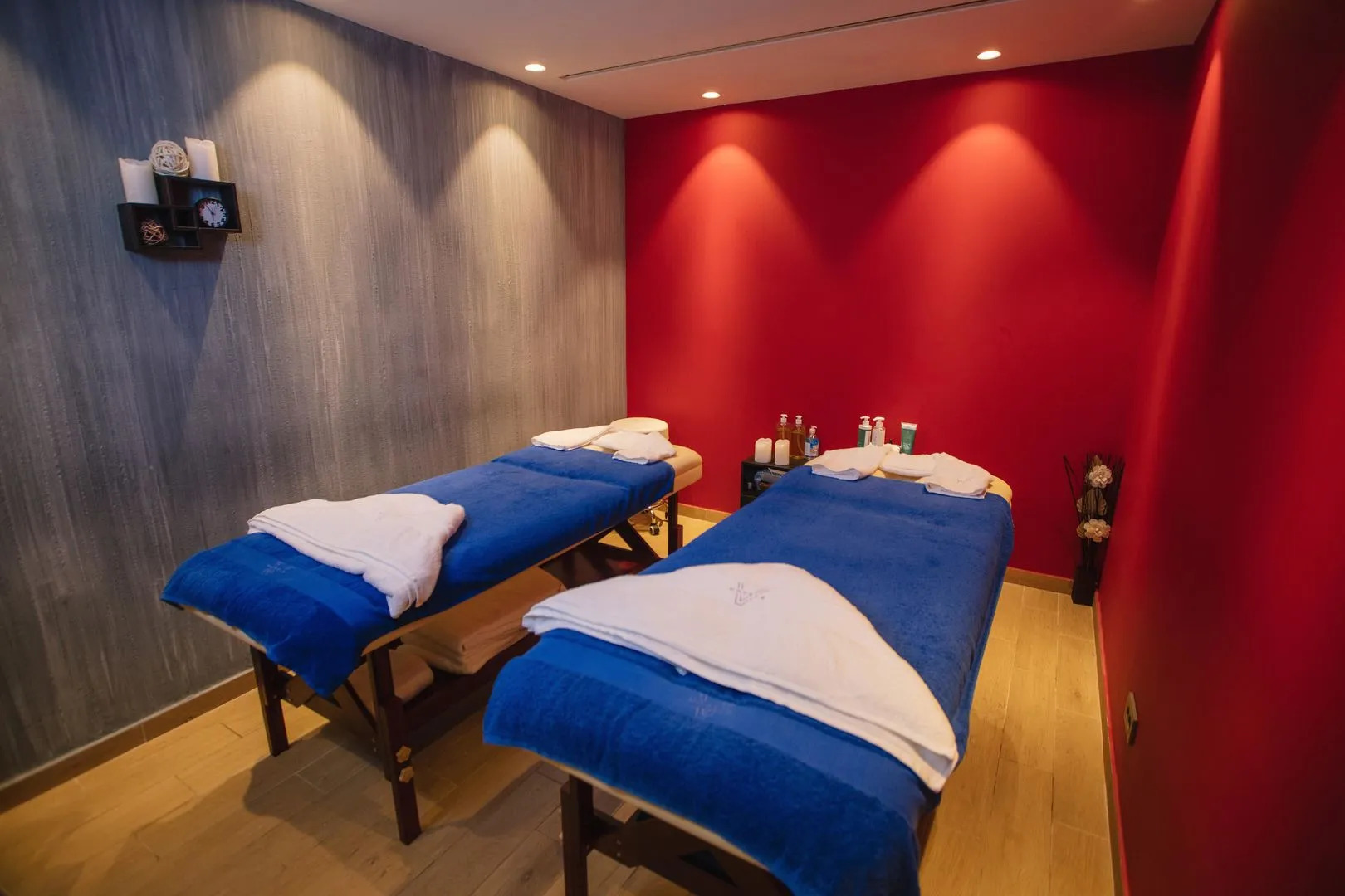 Almуros Beach Resort and Spa