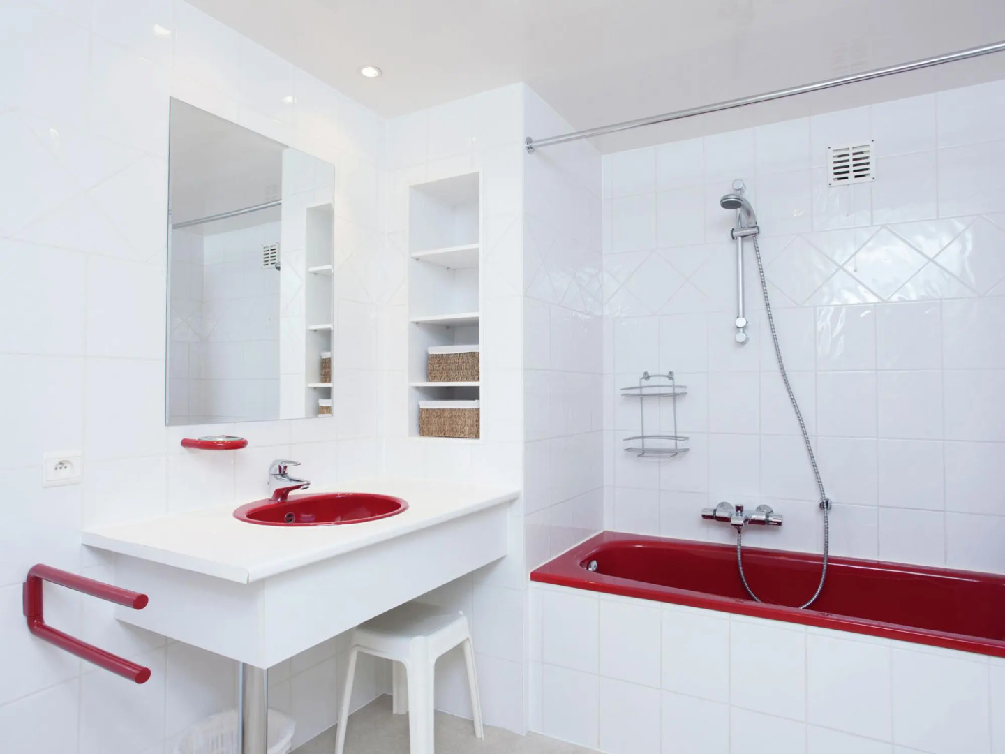 Spacious Holiday Home in Humain with Garden