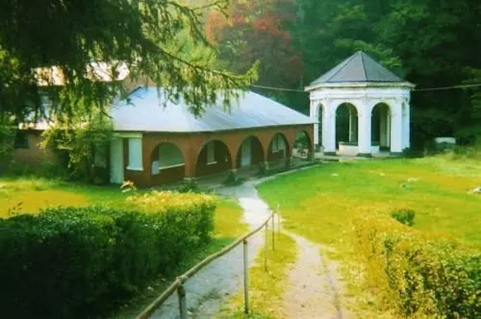 TurnAround Spa Lodge