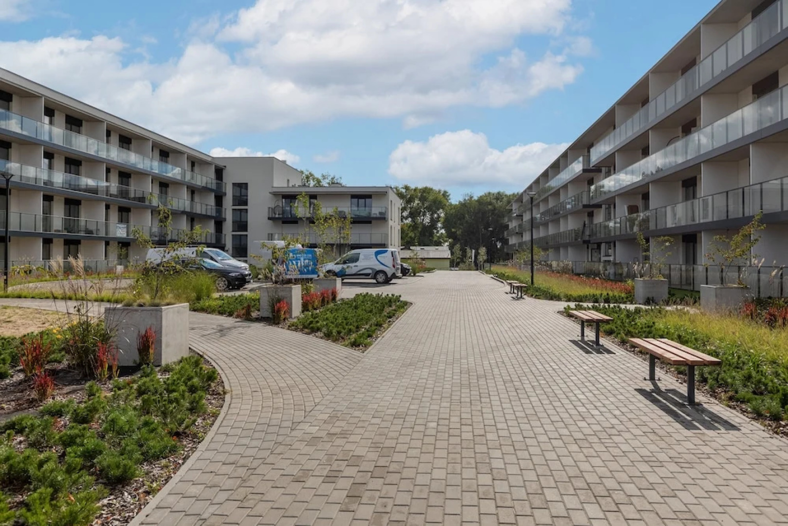 Pet-friendly Spadochroniarzy by Renters