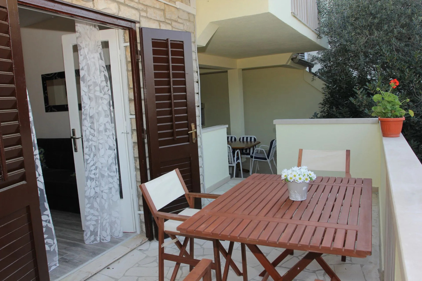 Holiday house Silvia - open pool: Supetar, Island Brac