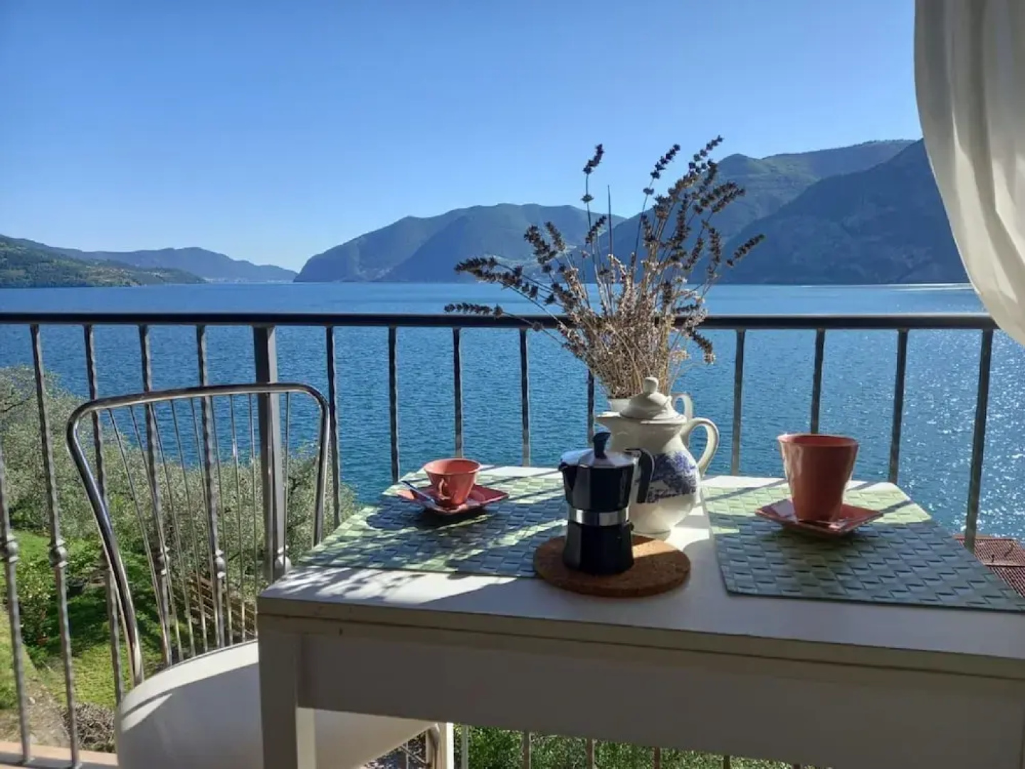 Apartment by Lake Iseo With Stunning Views
