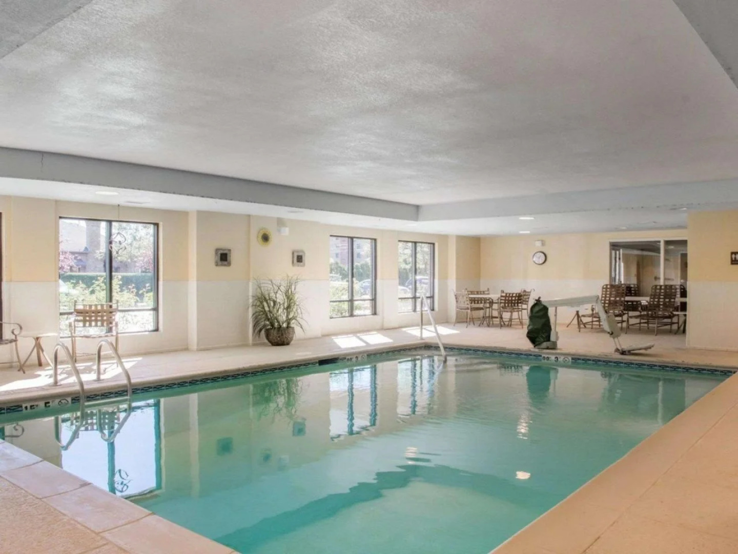 Comfort Inn & Suites West Chester - North Cincinnati