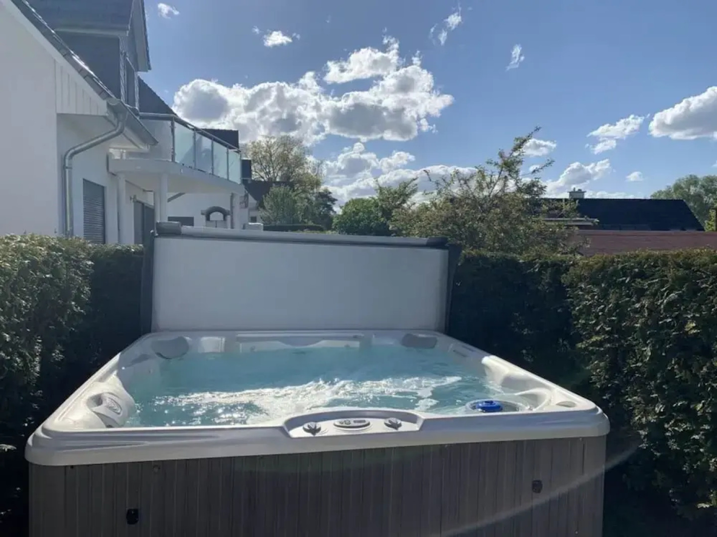 Casa Fortuna Modern Retreat