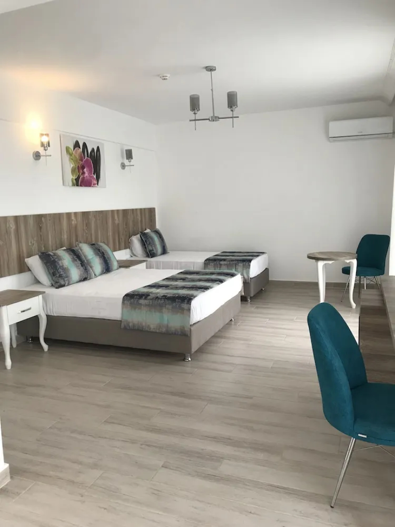 Velmer Hotel