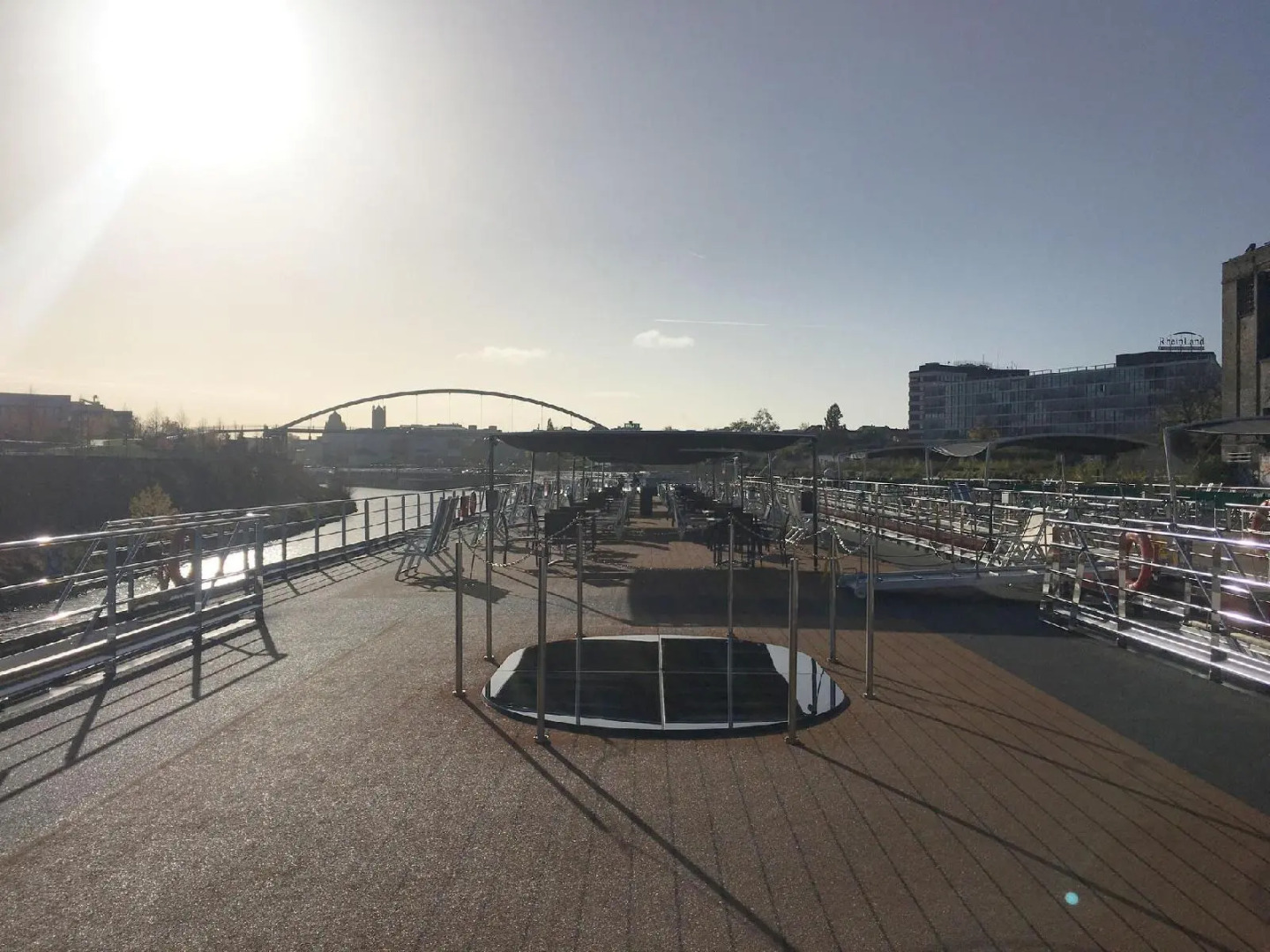 Select MS Charles Dickens - Neuss