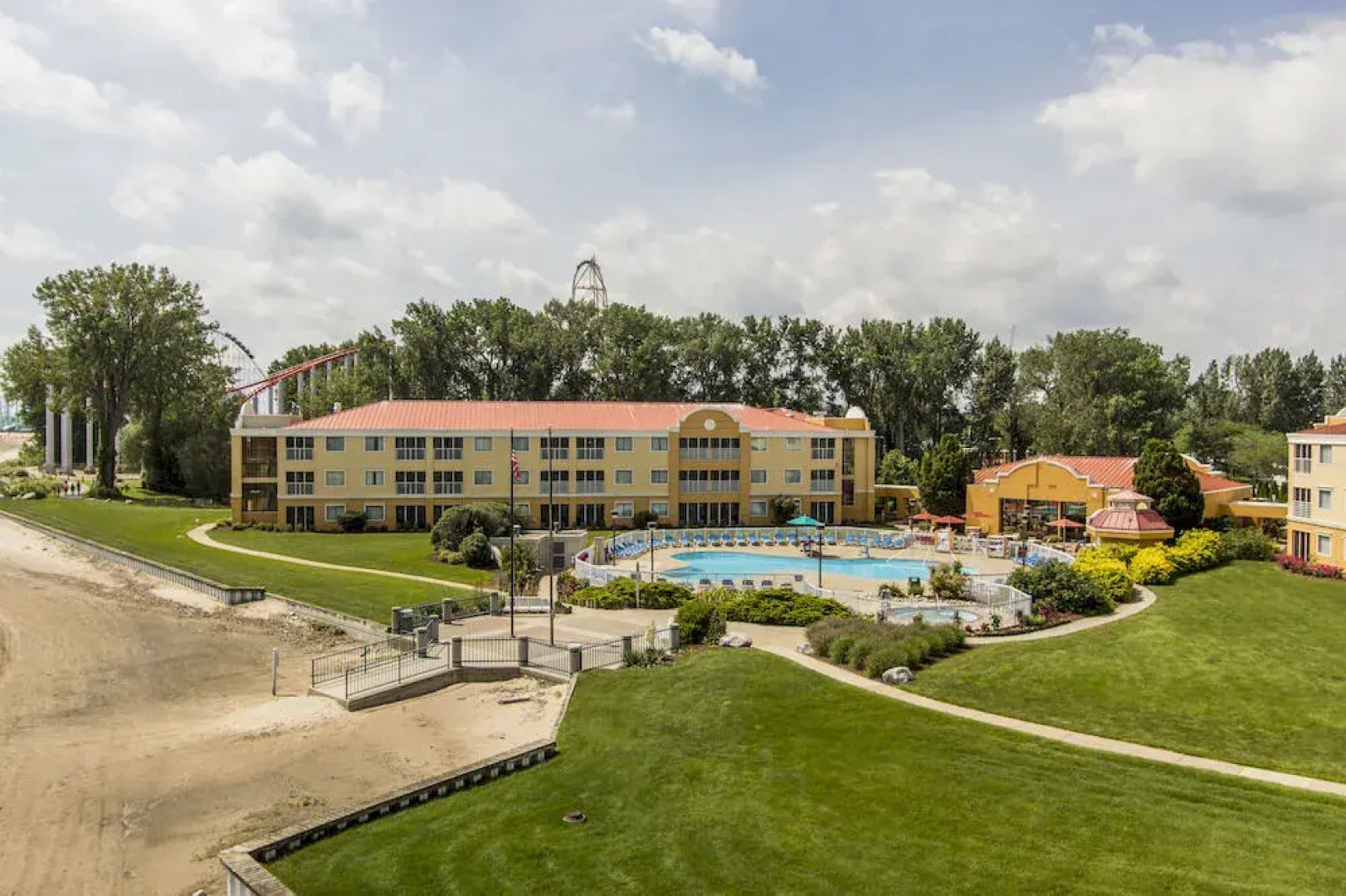 Cedar Point's Sandcastle Suites