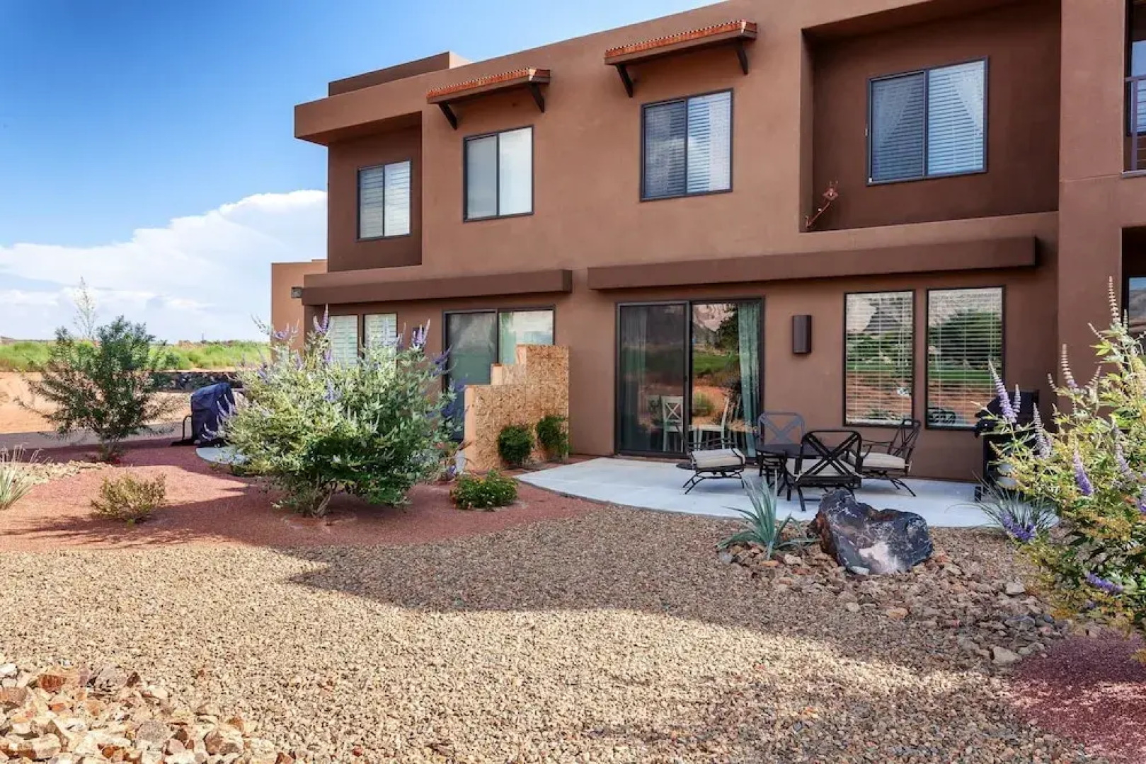 Your Escape at the Ledges