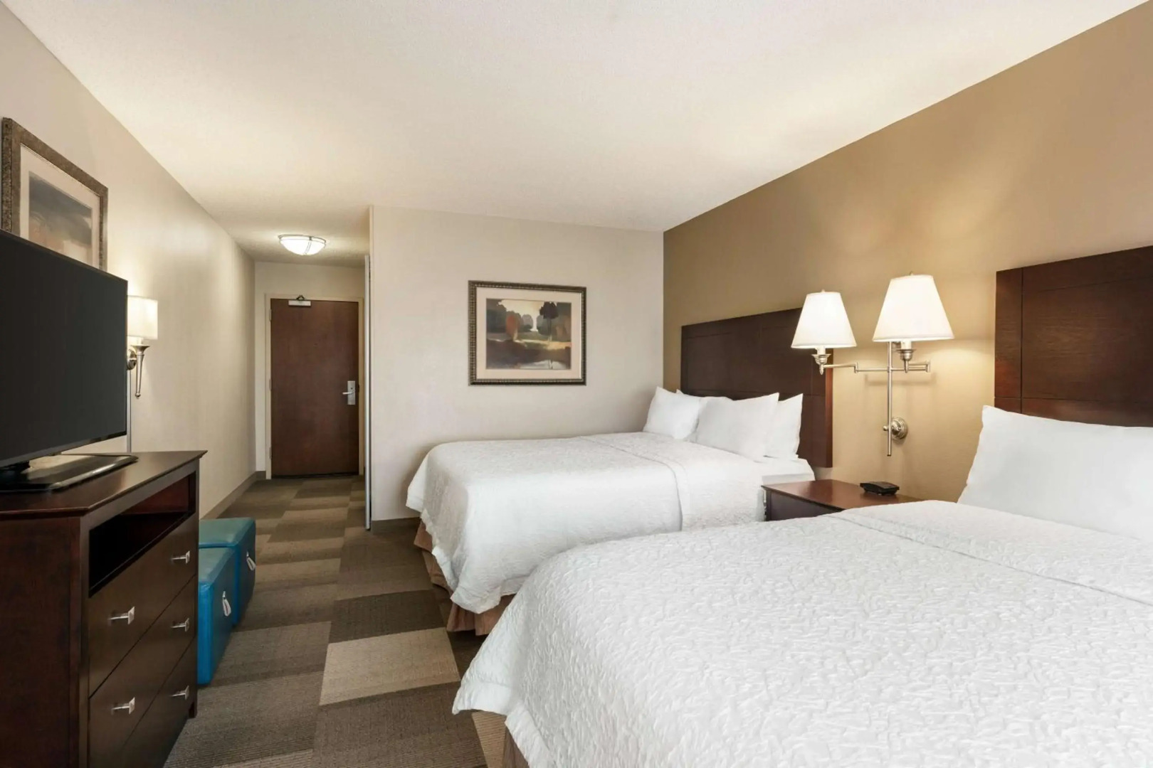 Courtyard by Marriott Newark Liberty International Airport