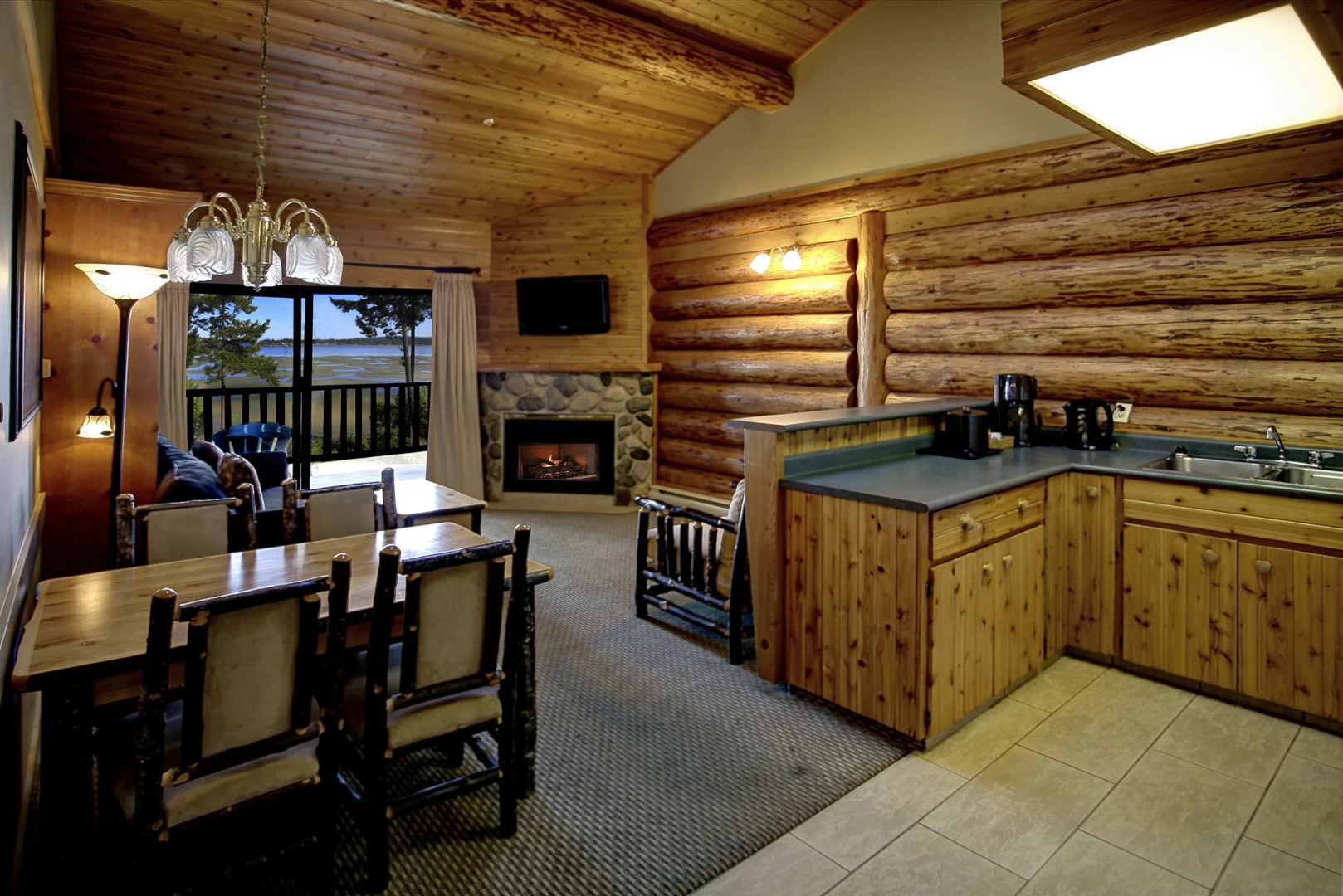 Tigh-Na-Mara Seaside Spa Resort