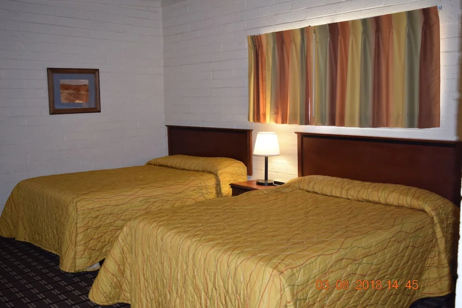 Stanlunds Inn And Suites