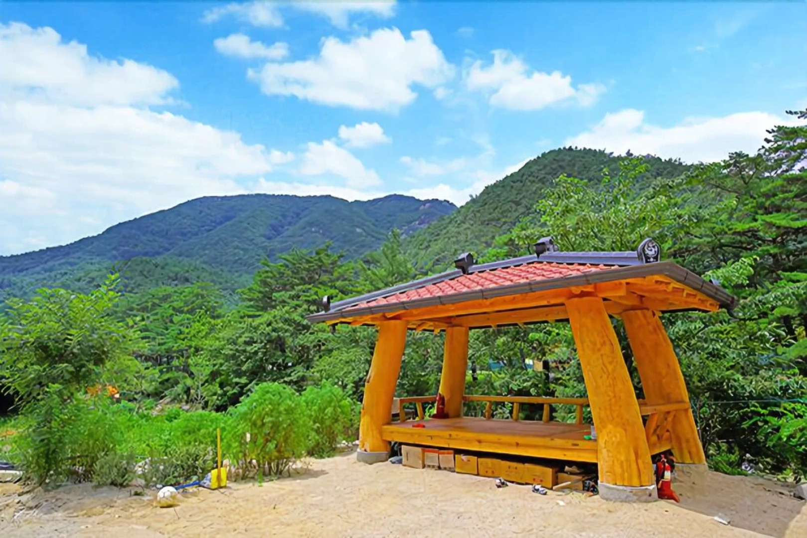 Sangju Sogli Mountain Munjangdae Pension