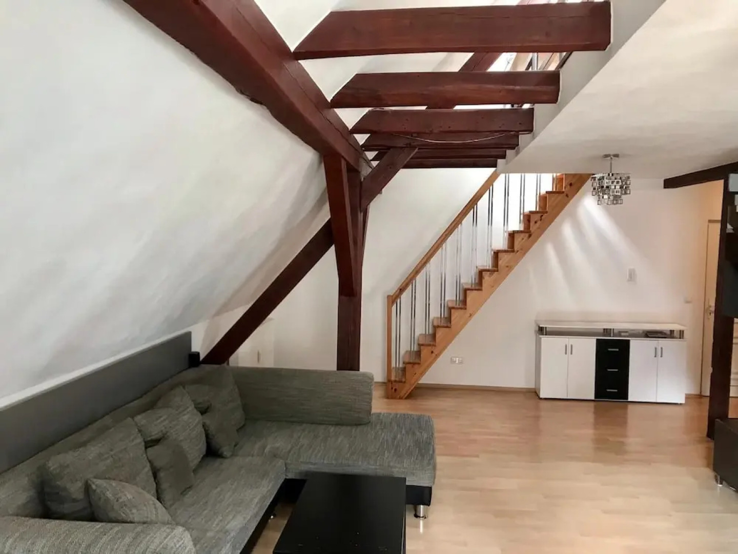 Charming 1-bed Loft Apartment in Schwandorf