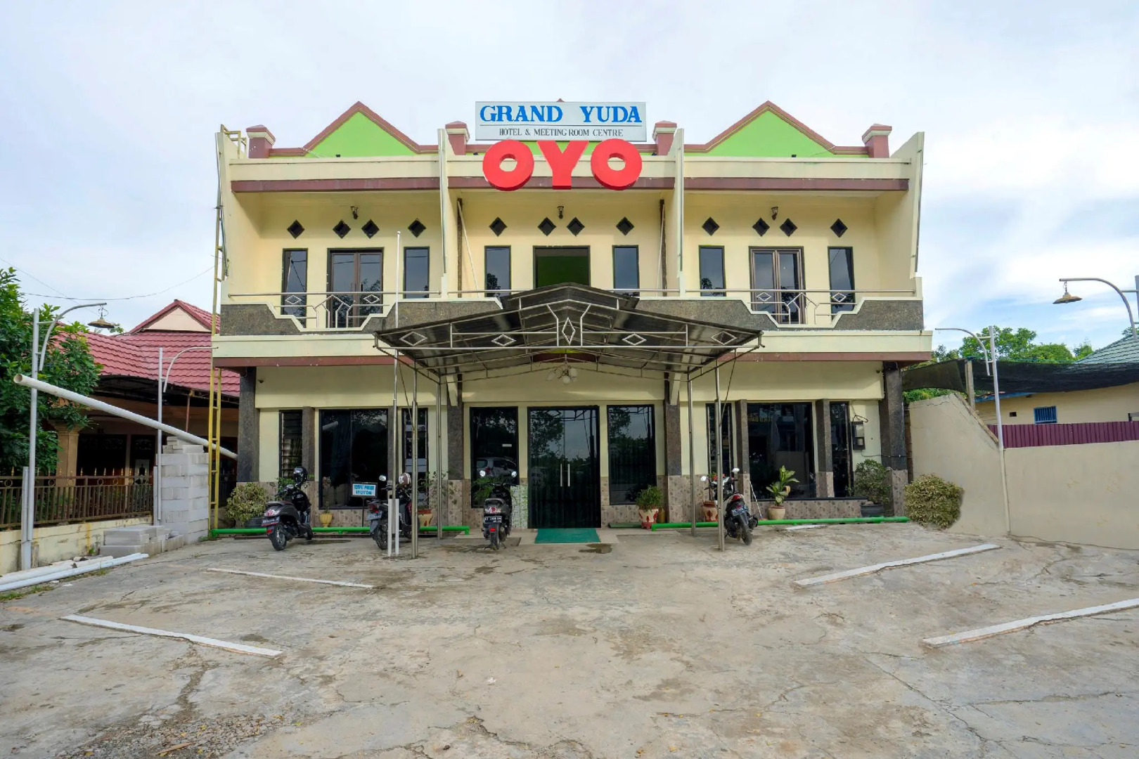 OYO 2181 Hotel Grand Yuda