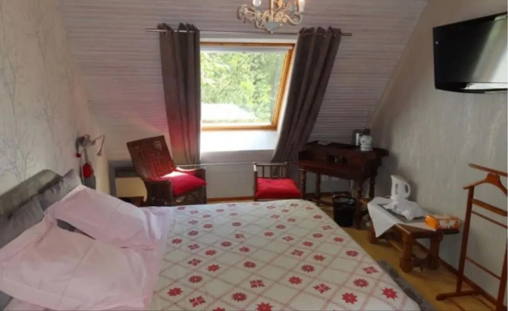 Le Chalet De La Hulotte