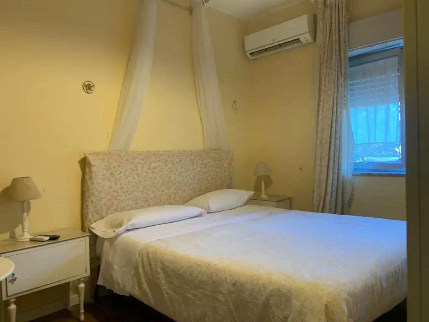 B&B Xenia