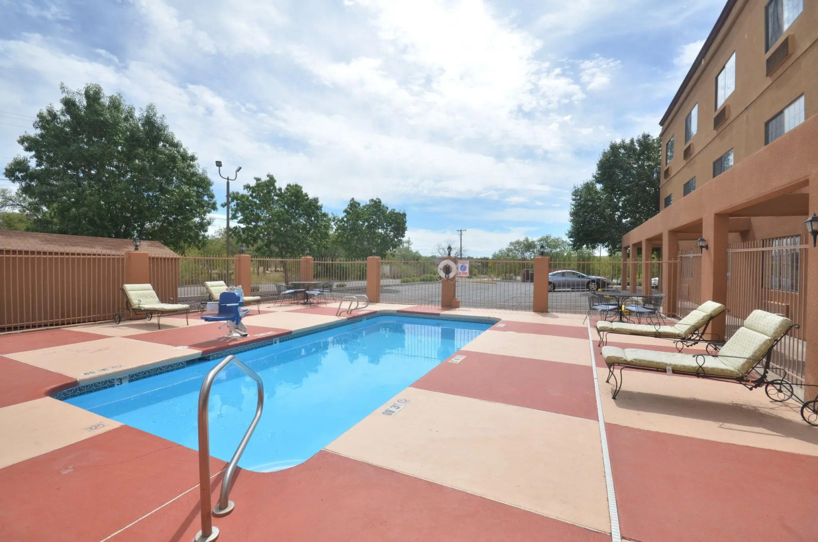 Ramada by Wyndham Santa Fe