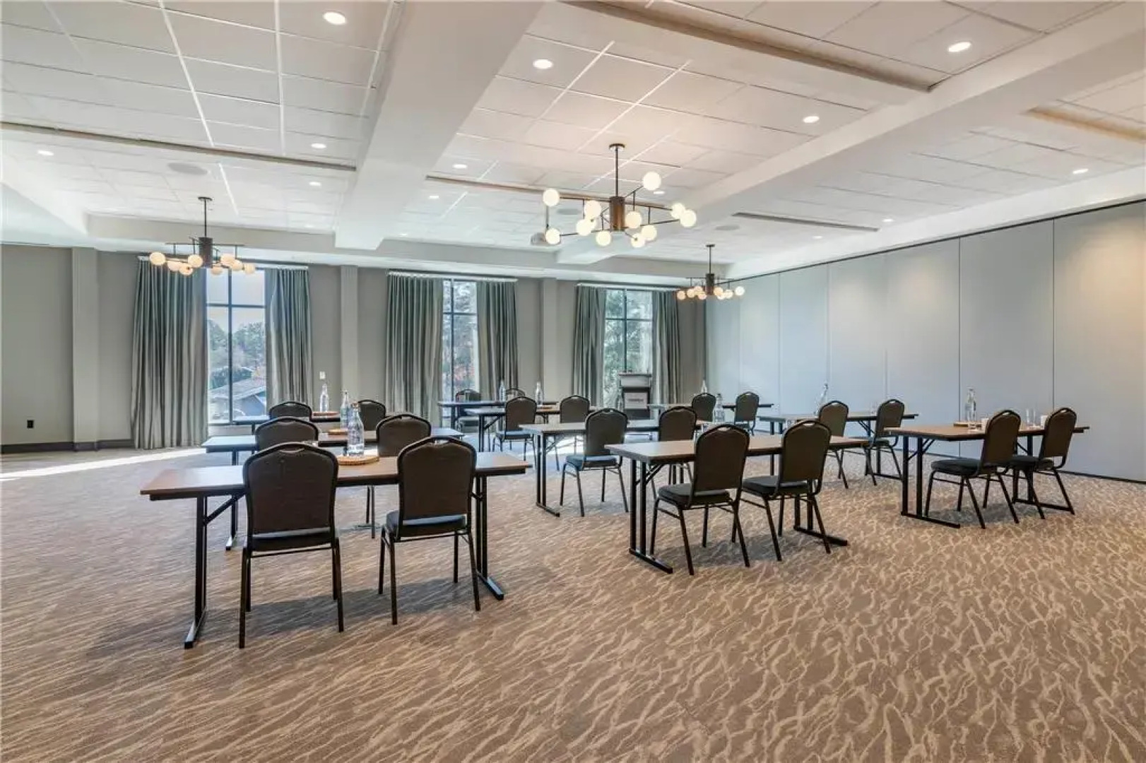 Cambria Hotel Lake Placid - Lakeside Resort