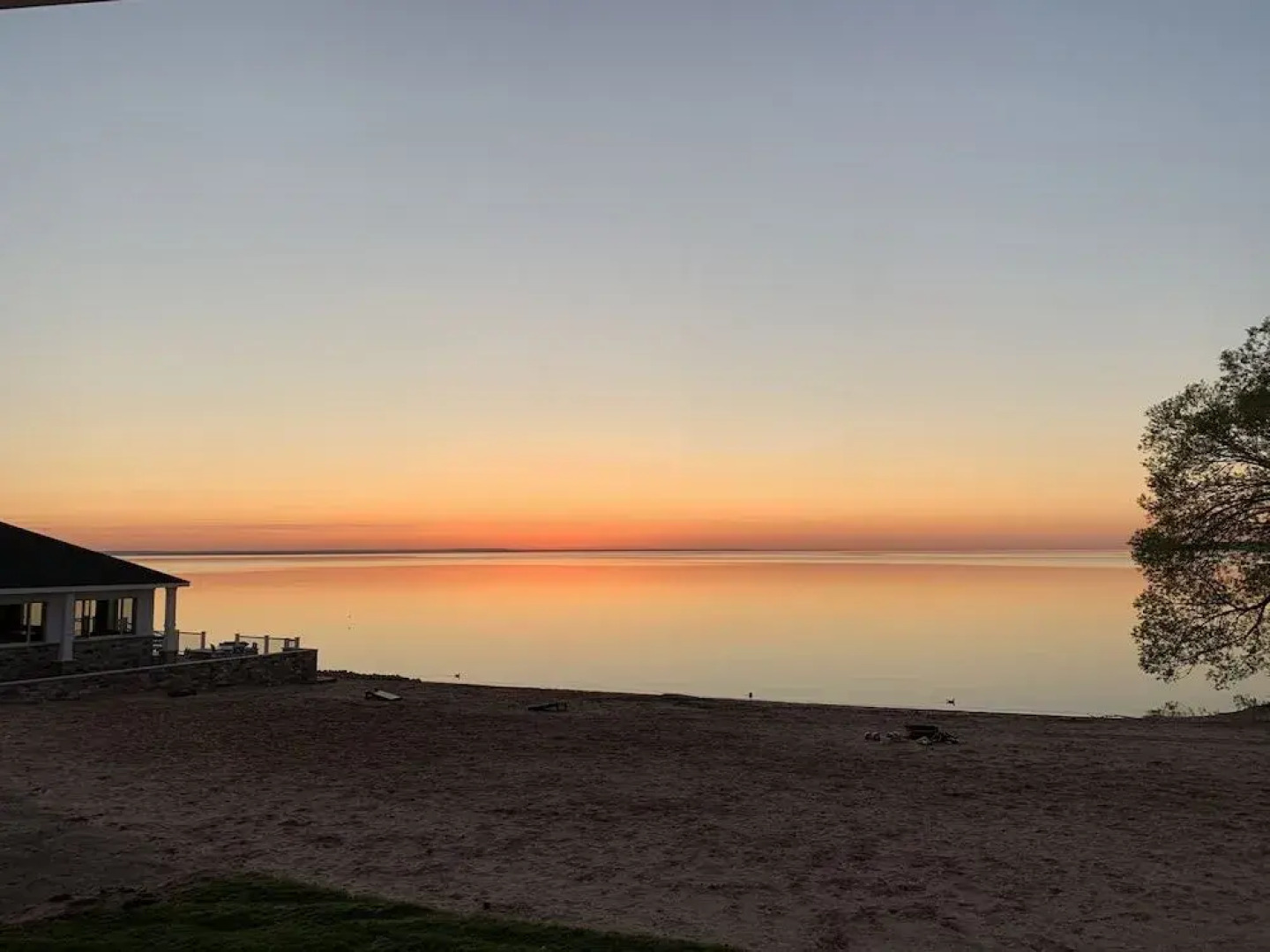 Breakers Resort & Beach Bar