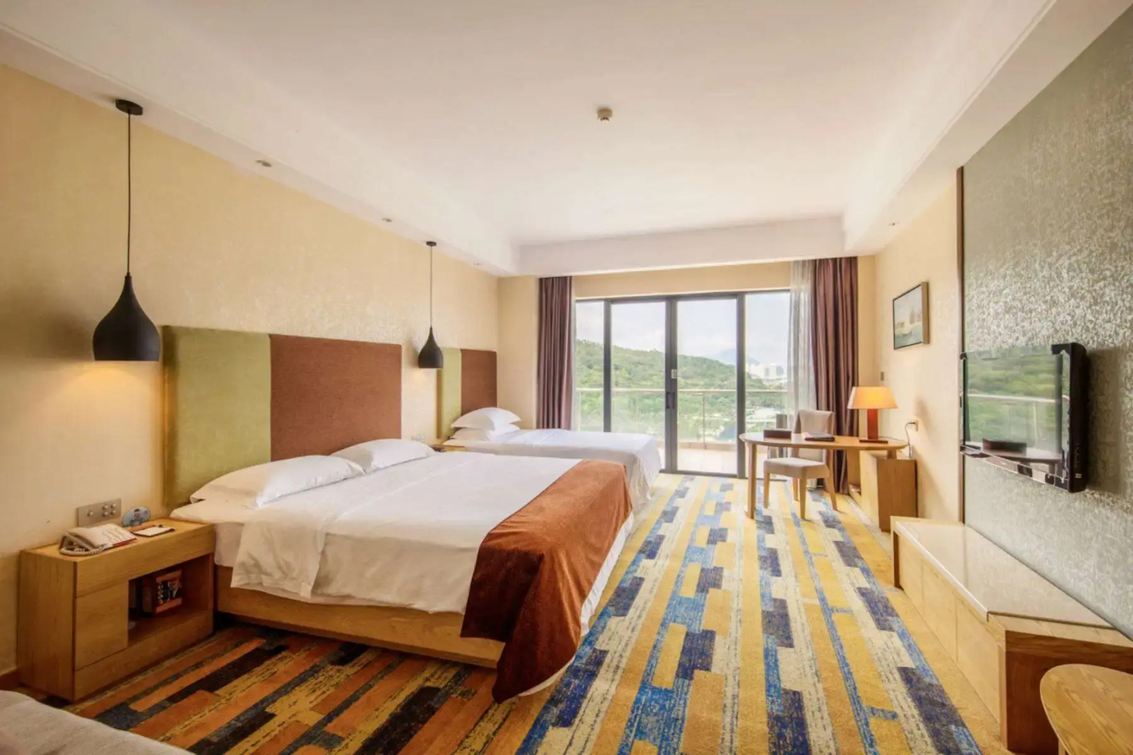 Days Hotel Suites by Wyndham Yangjiang