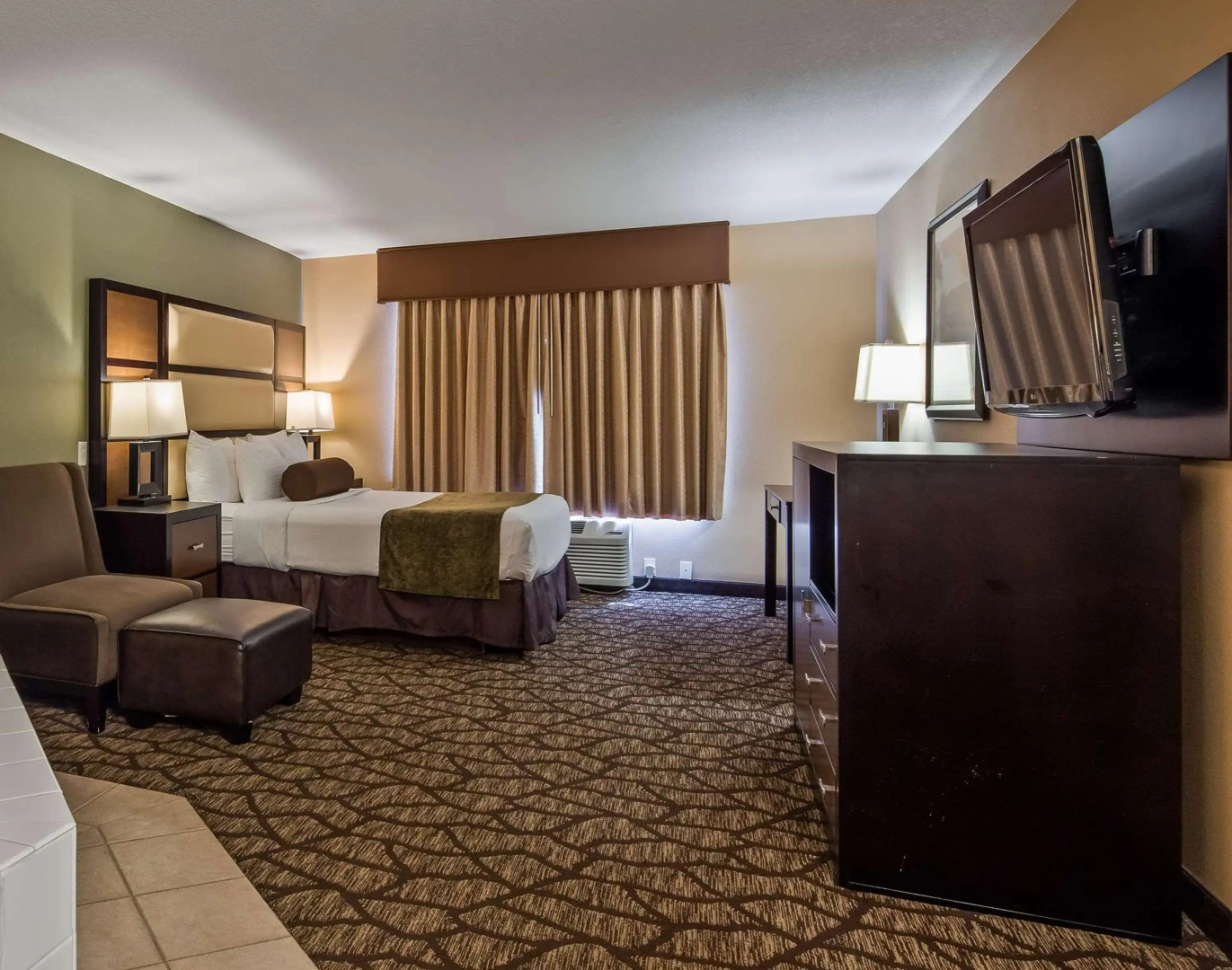 Best Western Plus Vancouver Mall Dr. Hotel & Suites
