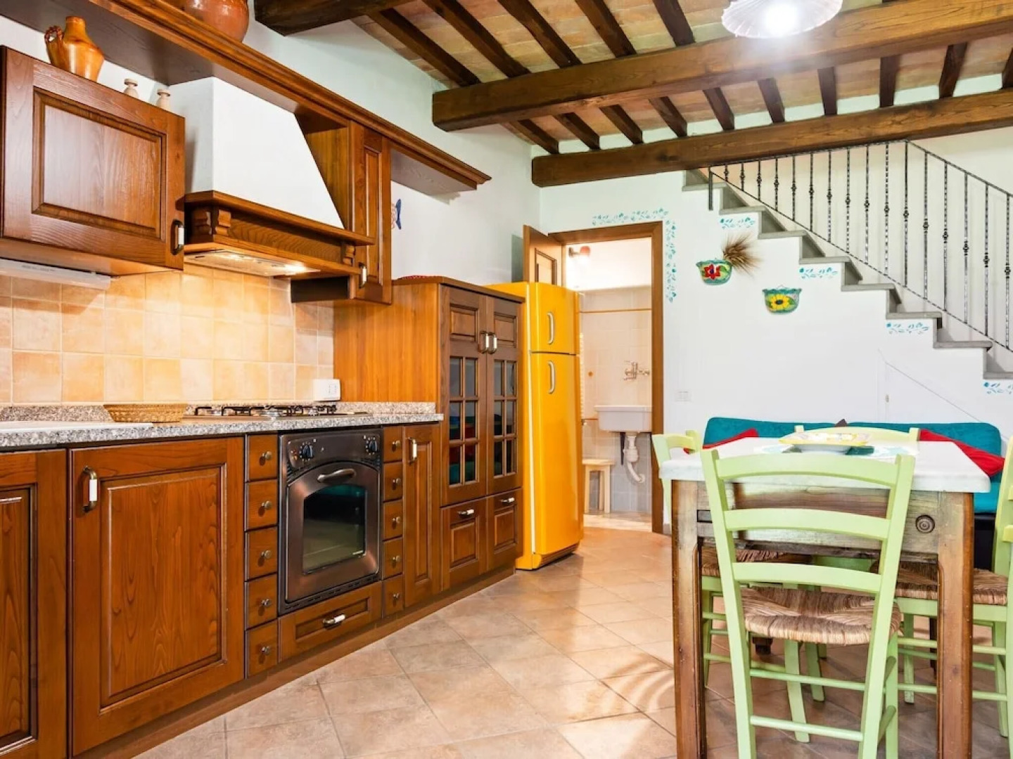Vintage Holiday Home in Bolsena With Swimming Pool