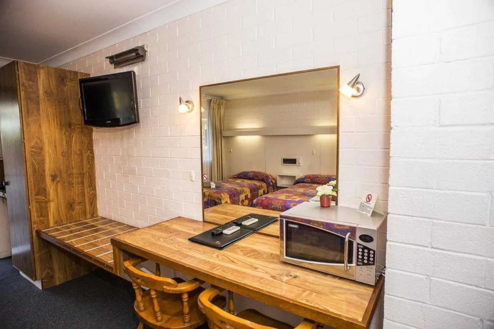 Pleasant Way River Lodge