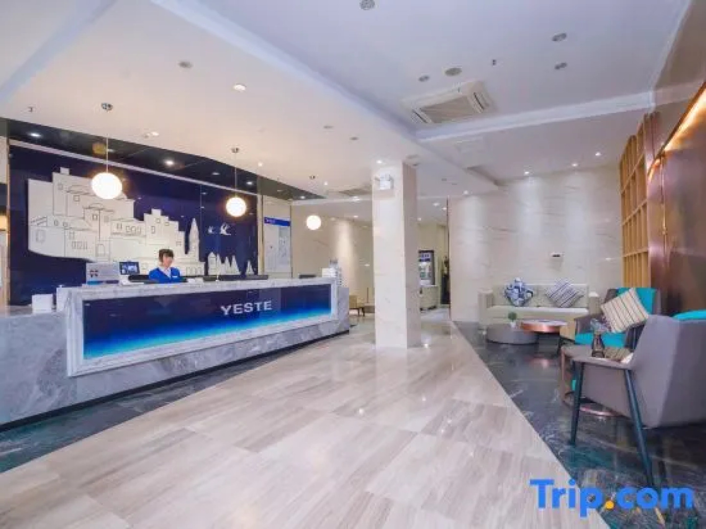 Yasite Hotel (Suizhou Wenfeng Caodianzi Street Branch)