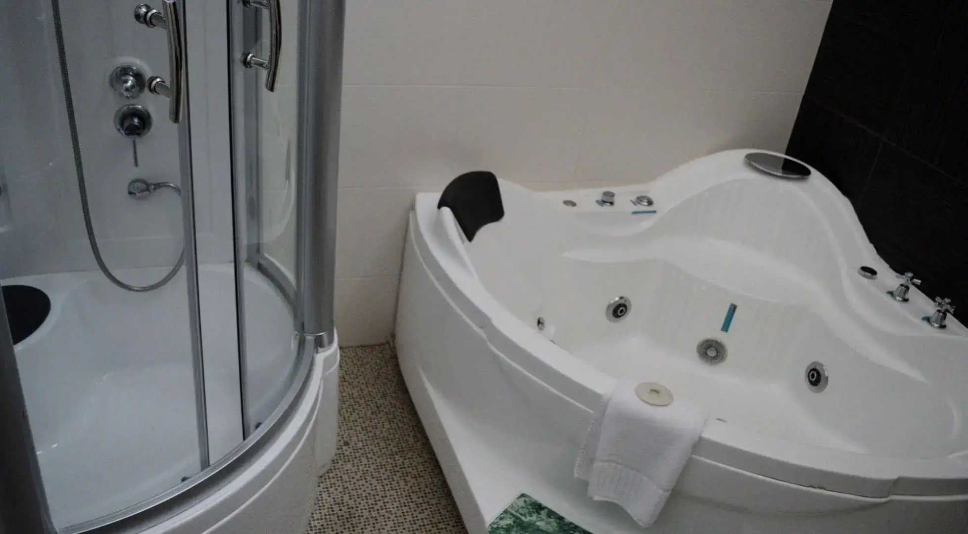 The Albert Guest House and Mills Spa Suites