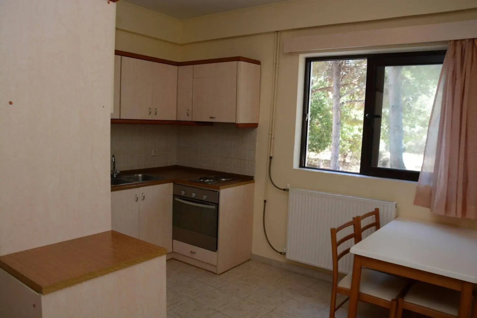 Niki Hotel Apartments