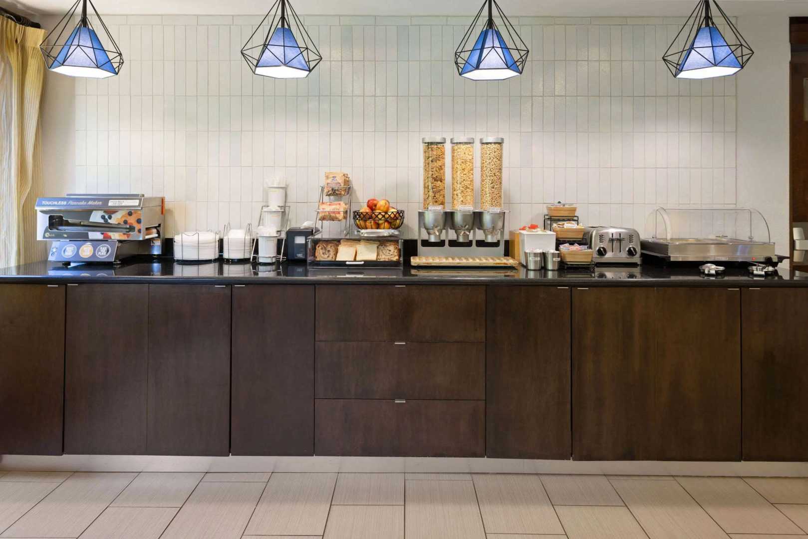 La Quinta Inn & Suites by Wyndham LaGrange / I-85