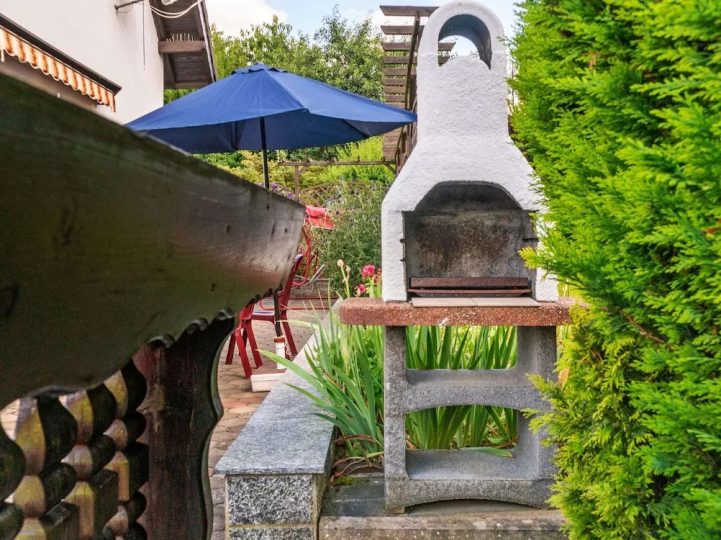 Garden View Apartment in Erzgebirge near Forest