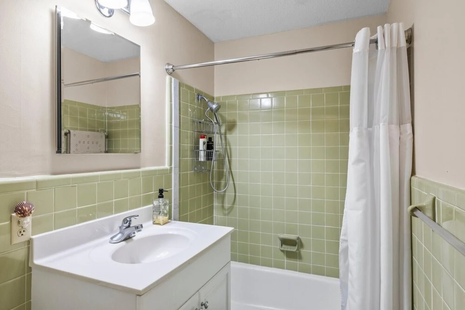 Sand Dollars & Sunshine 2 Bedroom Condo by Redawning