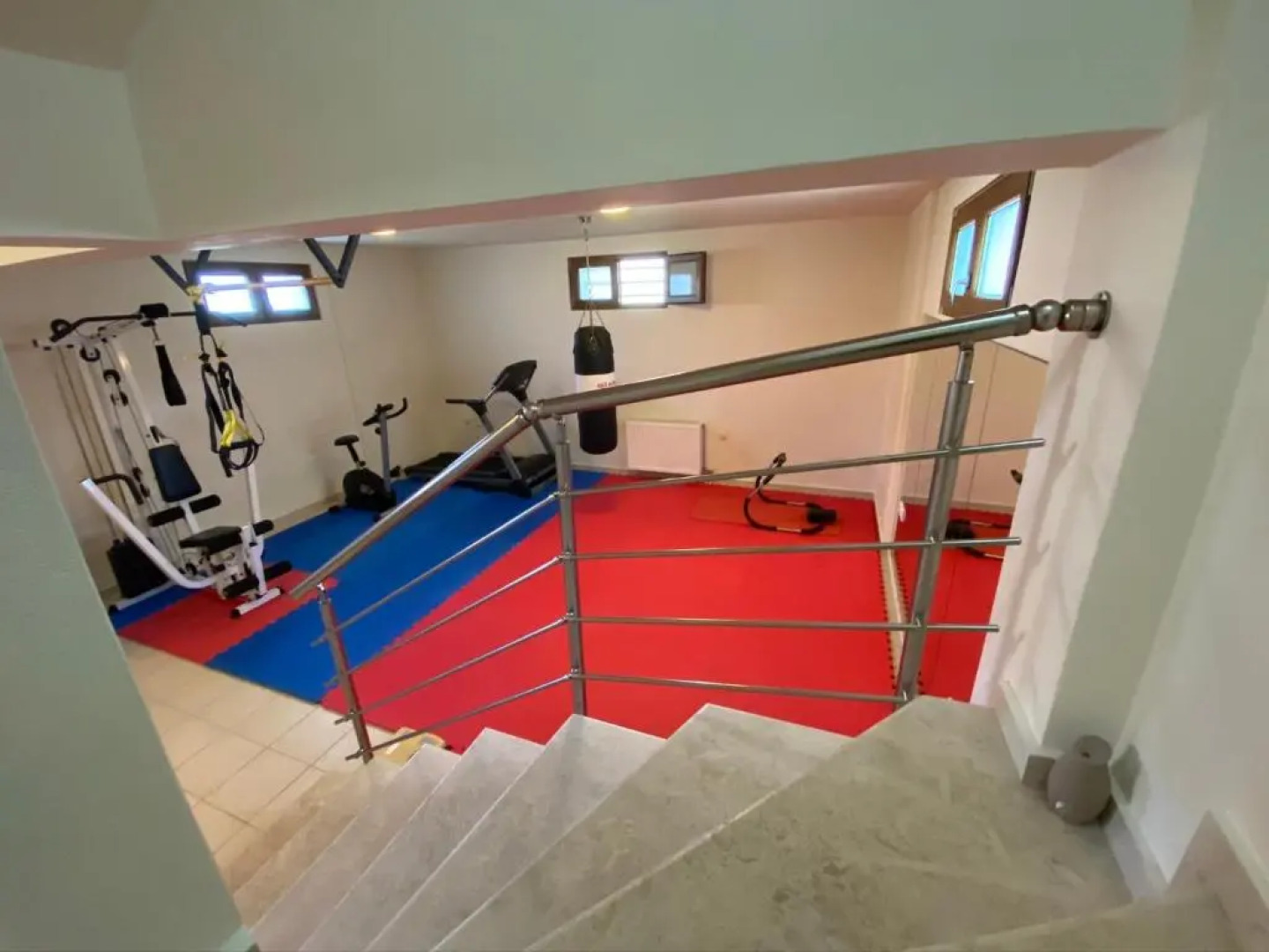 Sunny Villa by the beach Gournes