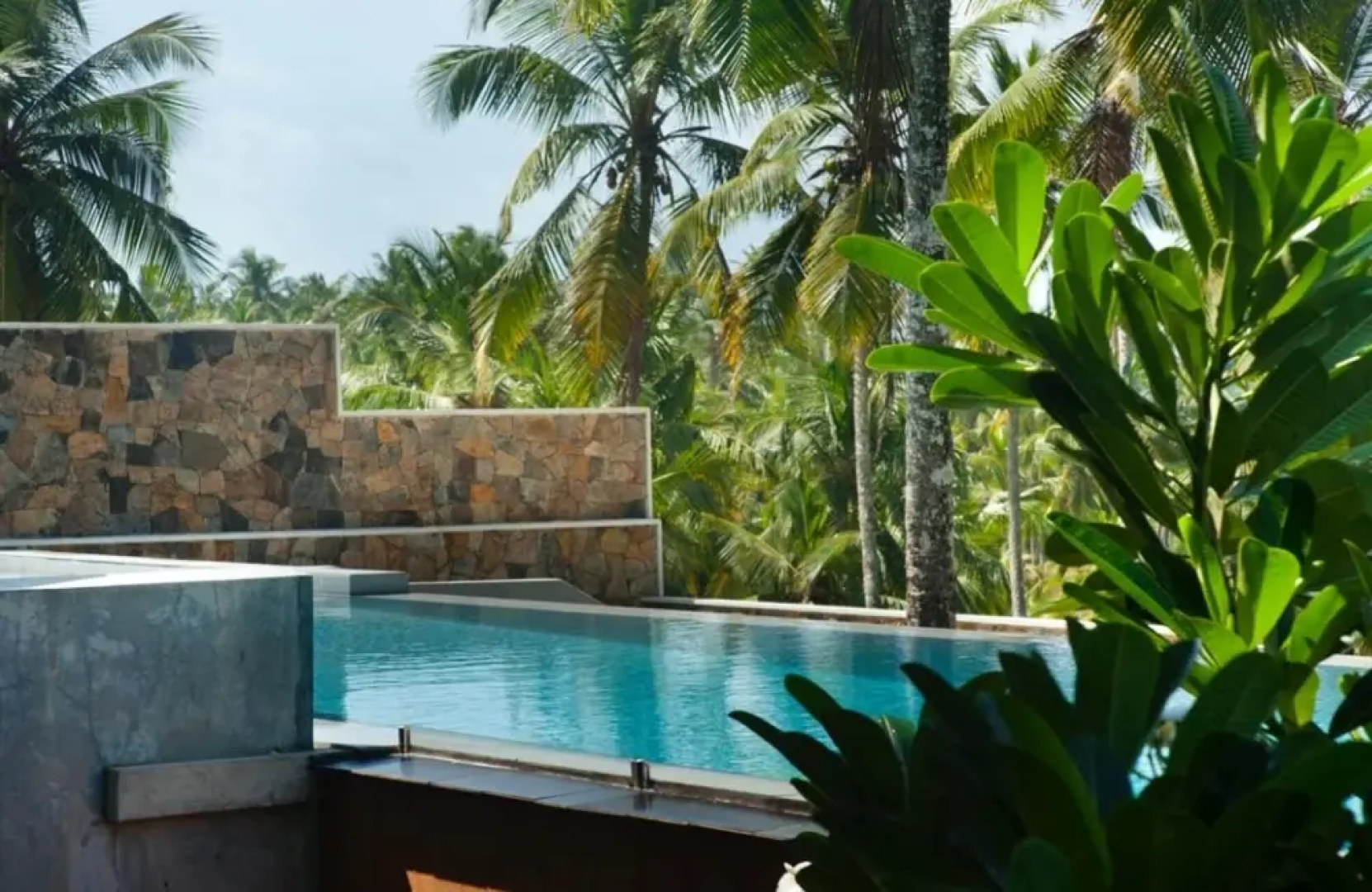 Modern Beach Villa With Roof Terrace