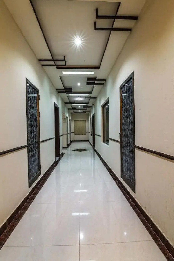 Midway Hotel & Resturant