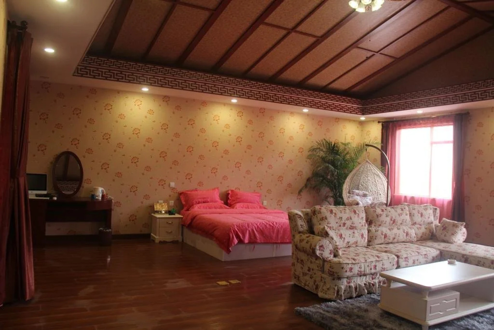 Beijing Lingjian Xiaoxi Theme Business Hotel