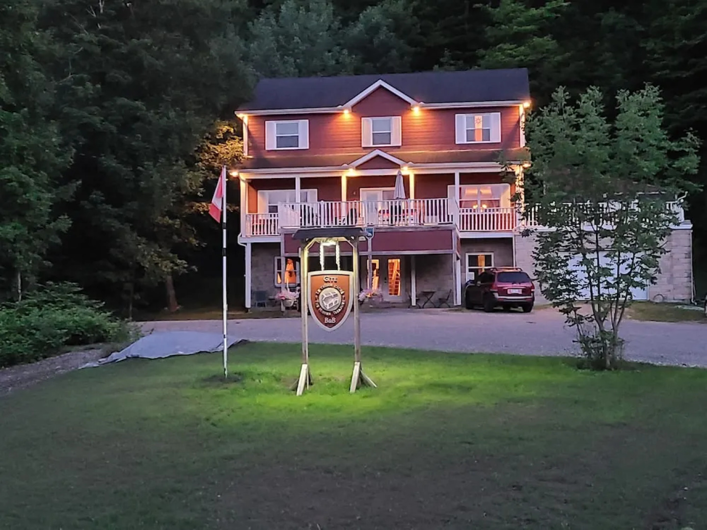 The Hidden Treasure - Le Trésor Caché