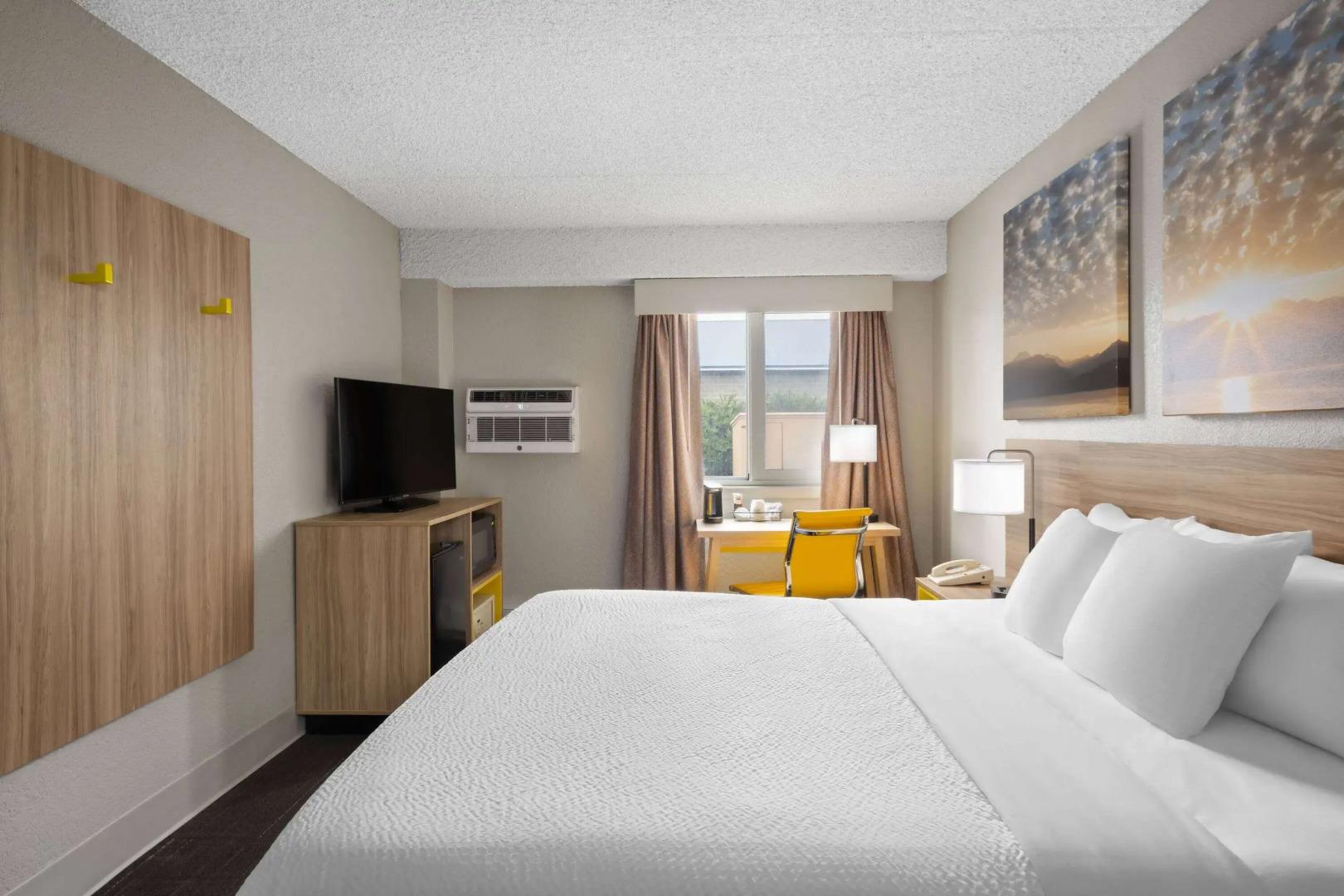 Days Inn & Suites by Wyndham Bozeman