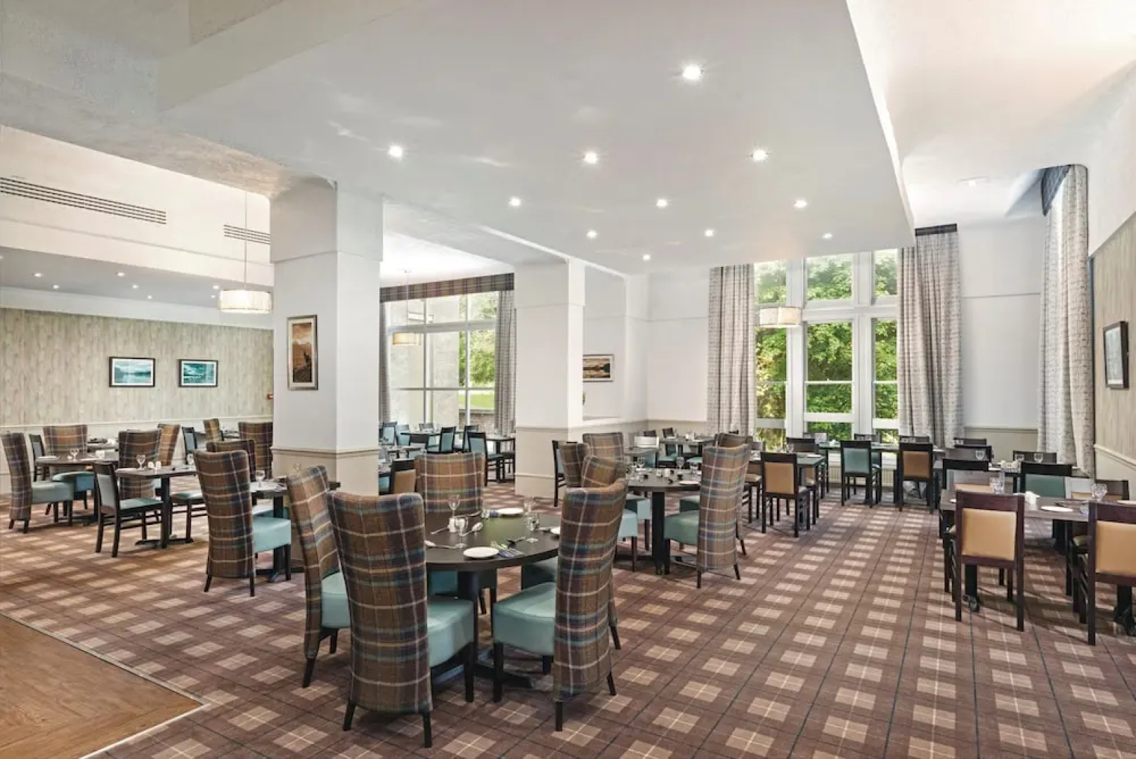 The Tarbet Hotel