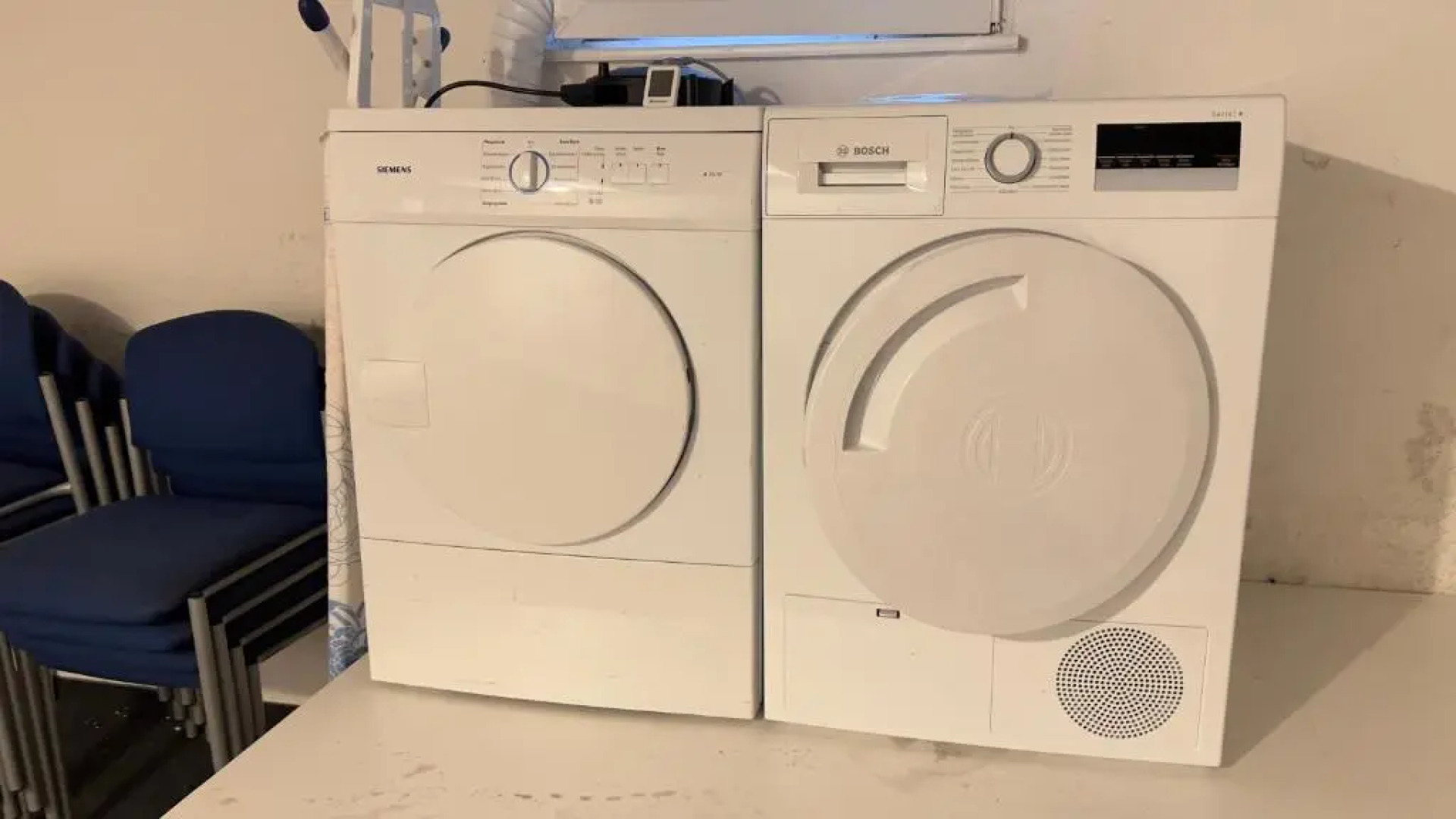 Geräumiges City-Apartment mit 4 Schlafzimmer und 2 Badezimmer mit Parkplätzen D46-OG